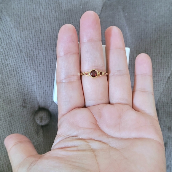 Shivam Garnet❤️ Ring💍 - NIB - Picture 15 of 16